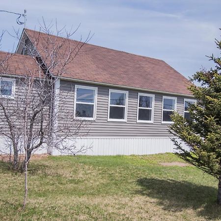 Family Ties Vacation Home - Hopkins House トウィリンゲート エクステリア 写真